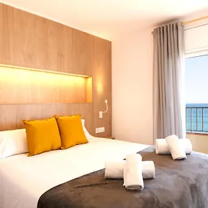 apartaments-primera-linea-torre-valentina.catalonia-hotels.com/